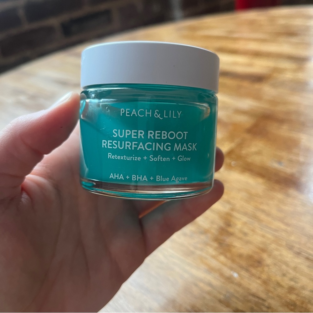 Peach & Lilly Super Reboot Resurfacing Mask
